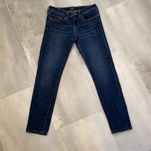 Banana Republic Factory petite skinny fit stretch jeans.